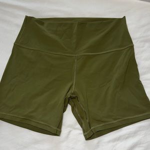 Lulu align shorts size 12
